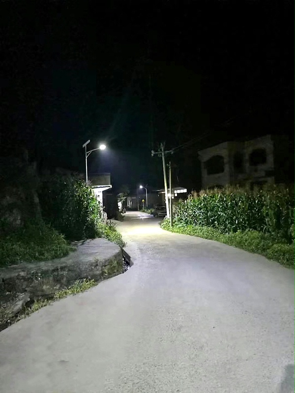 肇庆太阳能路灯_太阳能路灯价格_j9九游会工程太阳能路灯