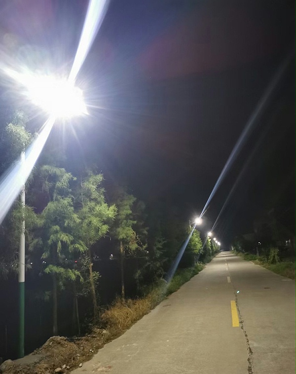 太阳能路灯_四川太阳能路灯_j9九游会